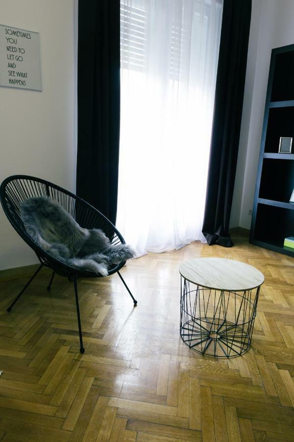 Street View Apartments シビウ エクステリア 写真