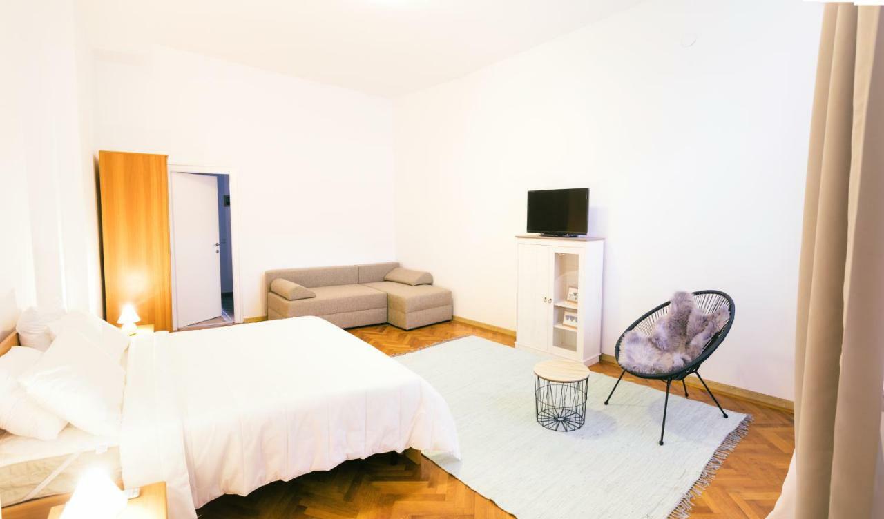 Street View Apartments シビウ エクステリア 写真